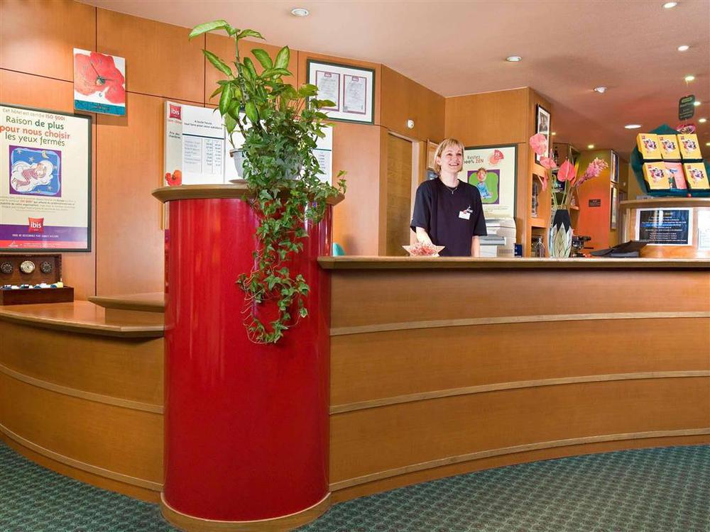 Ibis Saint Dizier Hotel Bagian luar foto