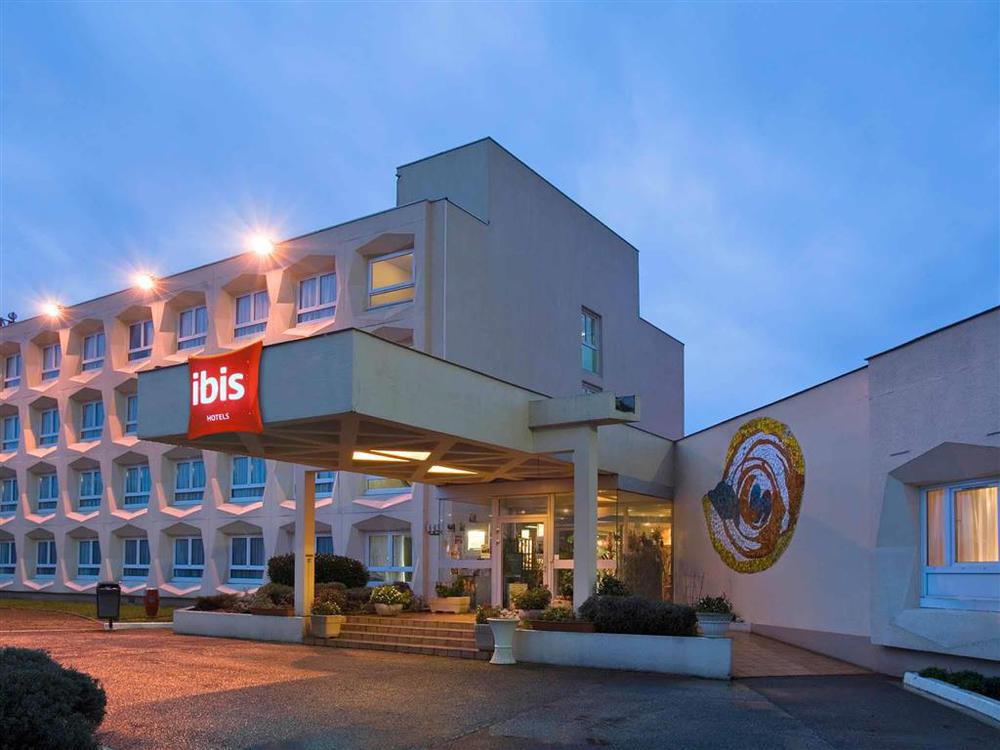 Ibis Saint Dizier Hotel Bagian luar foto