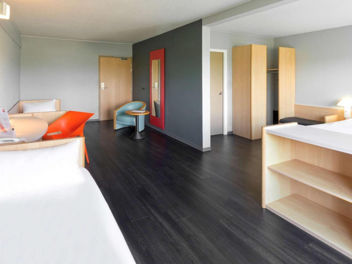 Ibis Saint Dizier Hotel Bagian luar foto