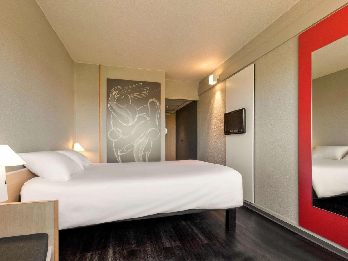 Ibis Saint Dizier Hotel Bagian luar foto