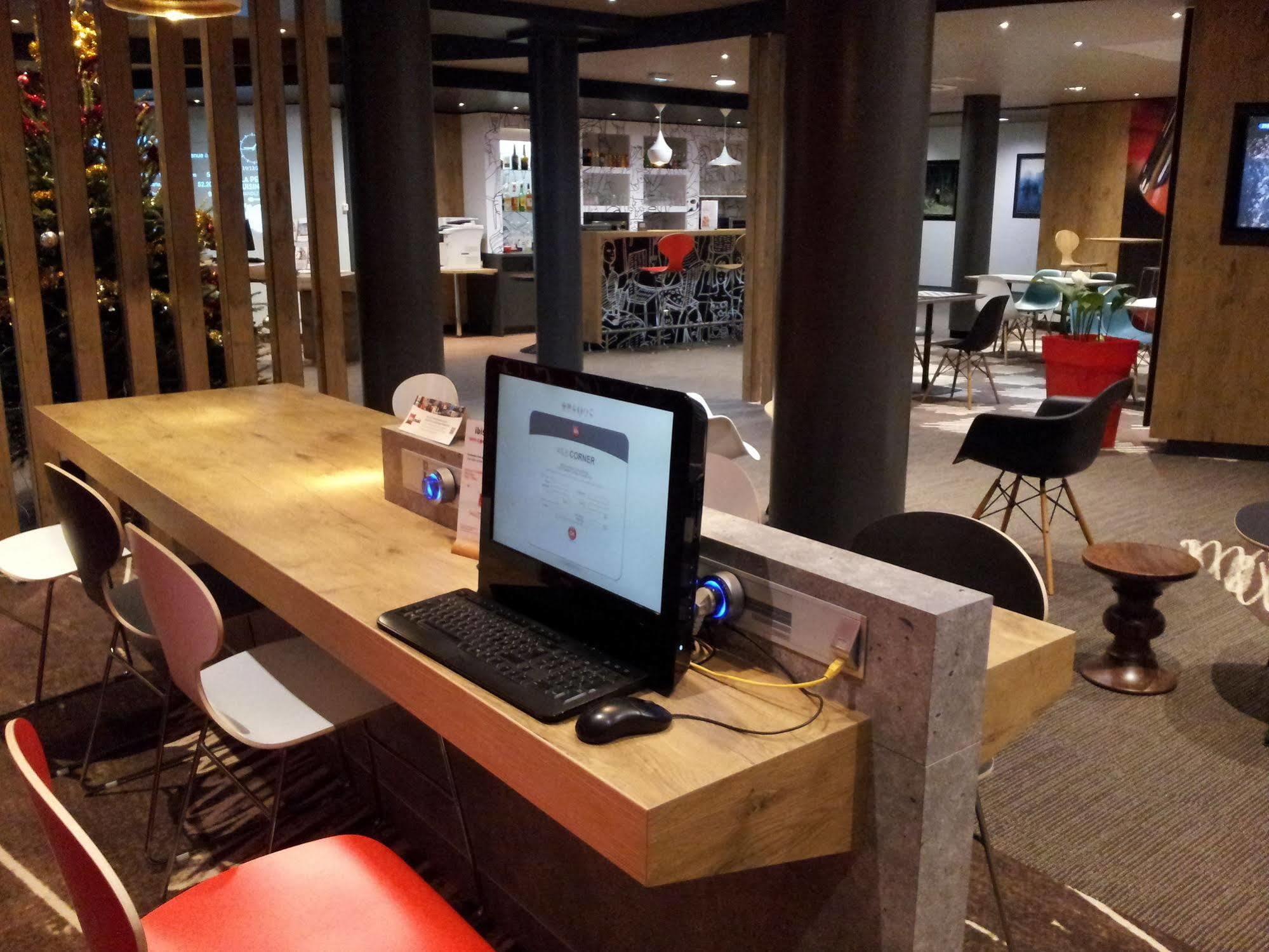 Ibis Saint Dizier Hotel Bagian luar foto