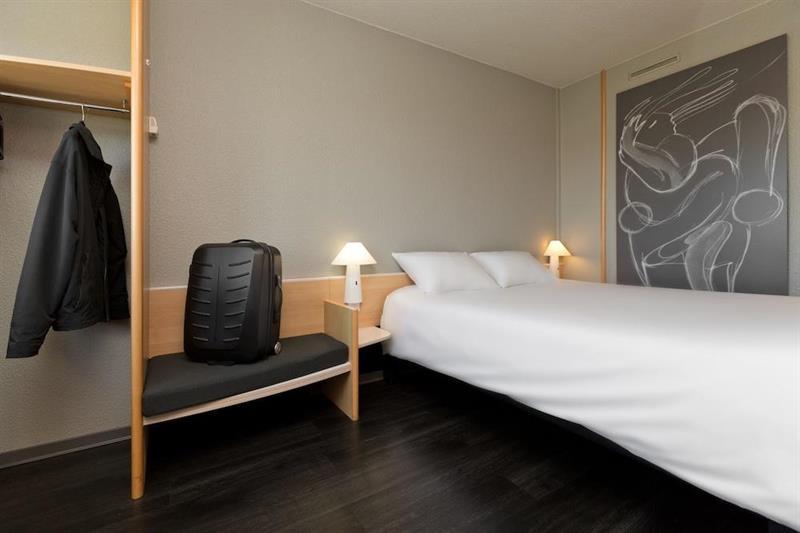 Ibis Saint Dizier Hotel Bagian luar foto